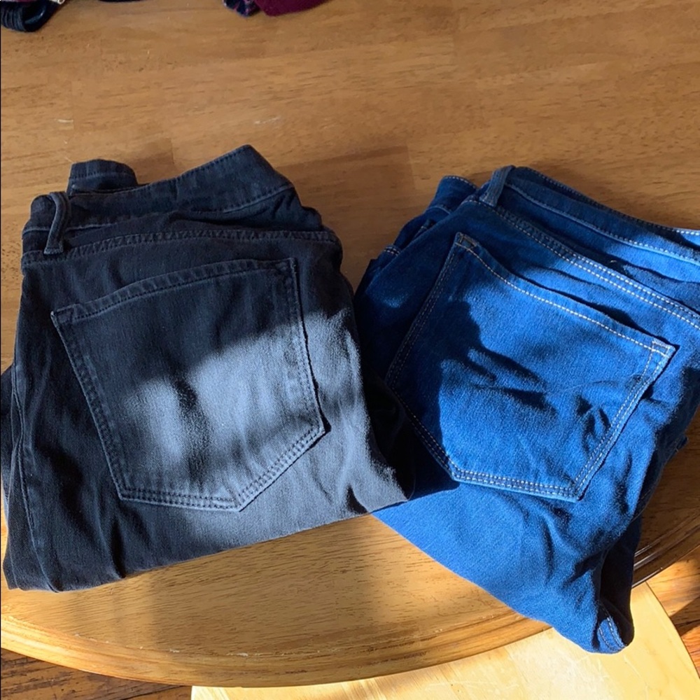 2 Pairs Old Navy Rockstar Skinny High Rise Jeans